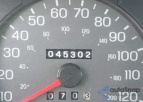 2005 Mercury Grand Marquis Gs from USA, damaged, VIN 2MEFM74W25X641728